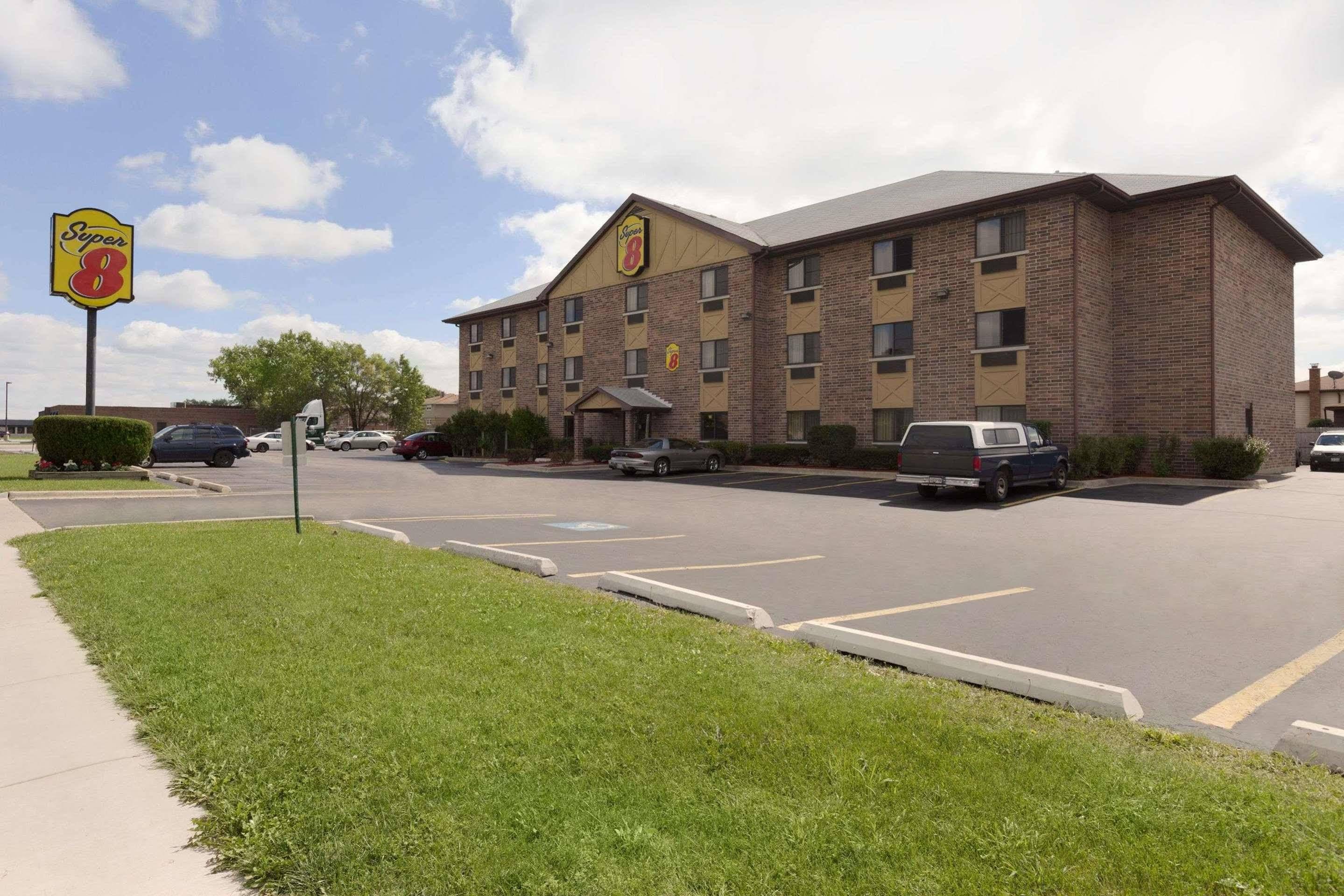 Super 8 By Wyndham Bridgeview/Chicago Area Exterior foto